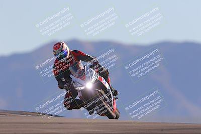 media/Nov-06-2023-Moto Forza (Mon) [[ce023d0744]]/3-Intermediate Group/Session 5 (Turn 9)/